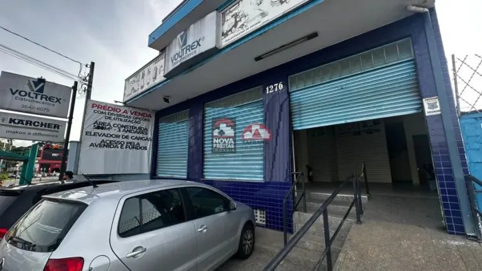 Prédio Comercial à Venda e Locação na Chácara Galega - Pindamonhangaba/SP