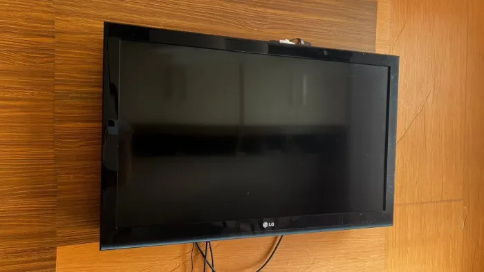 TV (não é smart)