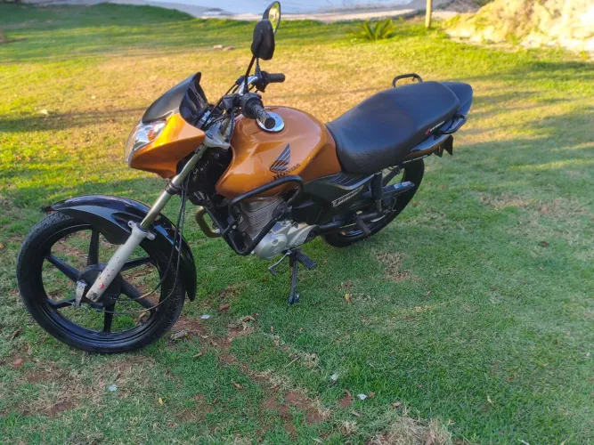 Vendo Titan 09/10 es mix 1