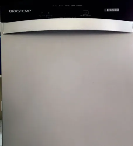 Lava-louças Brastemp 8 serviços, em excelente estado