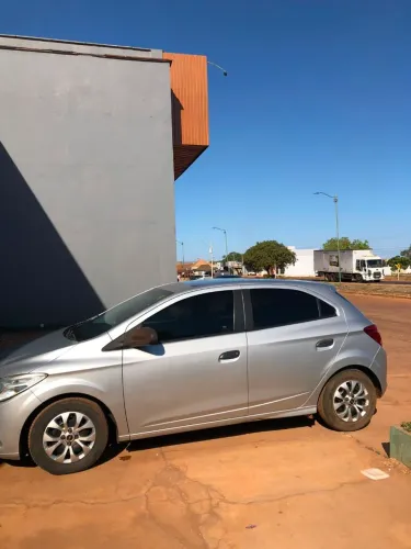 Chevrolet Onix JOY Hatch 1.0 8V Flex Mec. 4P 2018