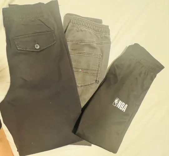 Calças infantojuvenil (14-16) das marcas Tommy Hilfiger e Gap