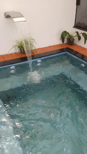 Casa 2quartos sala cozinha 2 banheiros piscina área gourmet
