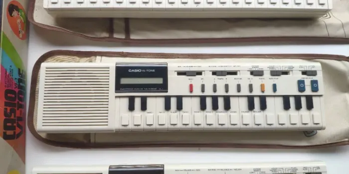 Teclado Casio VL-TONE VL-1 (com capa) ITEM 3