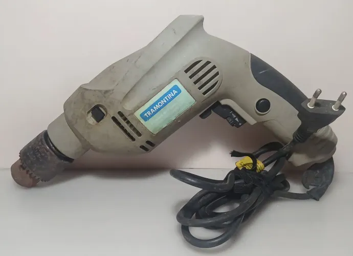 Furadeira de Impacto Tramontina de 500W - Precisa de revisão