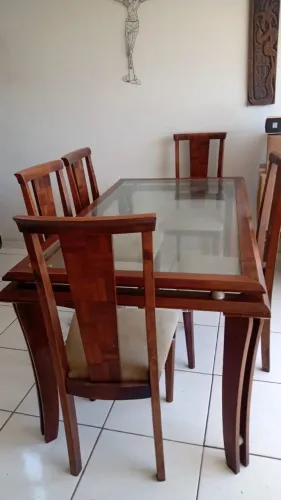 Mesa de Jantar com Tampo de Vidro + 5 Cadeiras