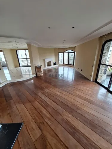 Apartamento à venda no Real Parque