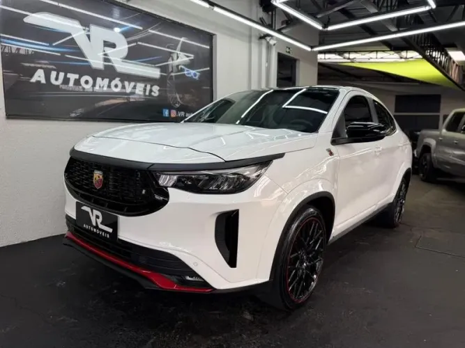 Fiat Fastback Abarth Turbo Flex 1.3 Aut. 2025