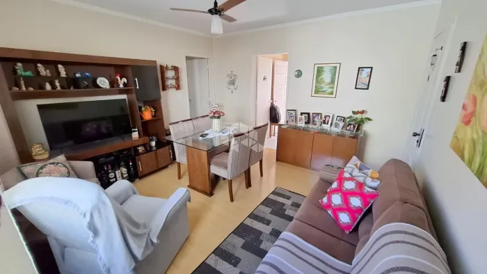 Apartamento com 2 dormitórios, 1 lance de escada, vaga rotativa.