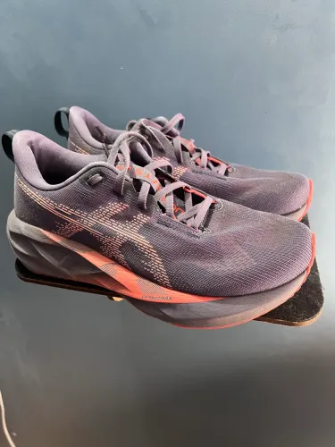 Asics Novablast 5