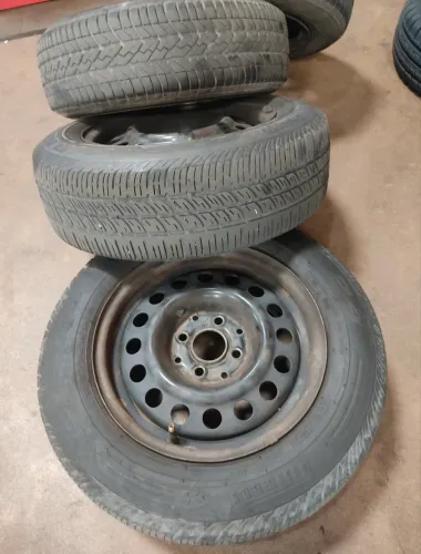 Pneu com calha aro 14