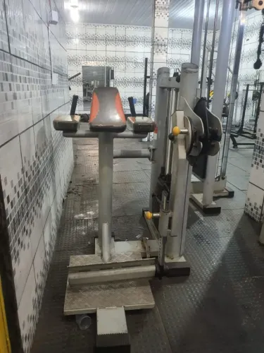 Máquina para gluteo