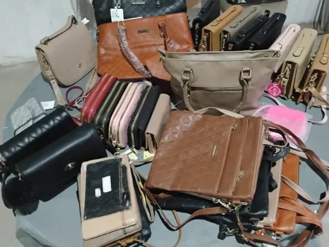 Bolsas variadas + Carteiras