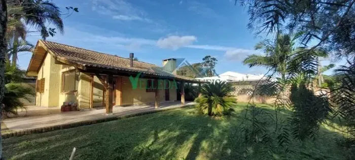Velleda oferece fantástica casa em condomínio de prestígio - 120m² de conforto e charme