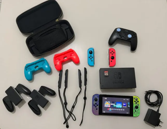 VENDO NINTENDO SWITCH V2 desbloqueado com SD 256gb 