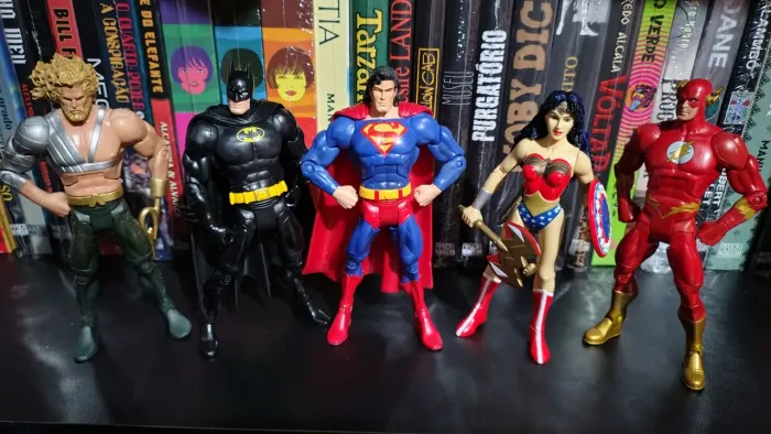 Kit Liga da Justiça JLA Clássica 5 Figuras DC Universe Classics Direct