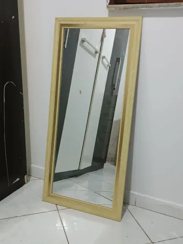 Espelho grande emoldurado