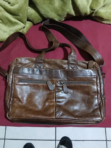 Bolsa de couro legítimo em ótimo
