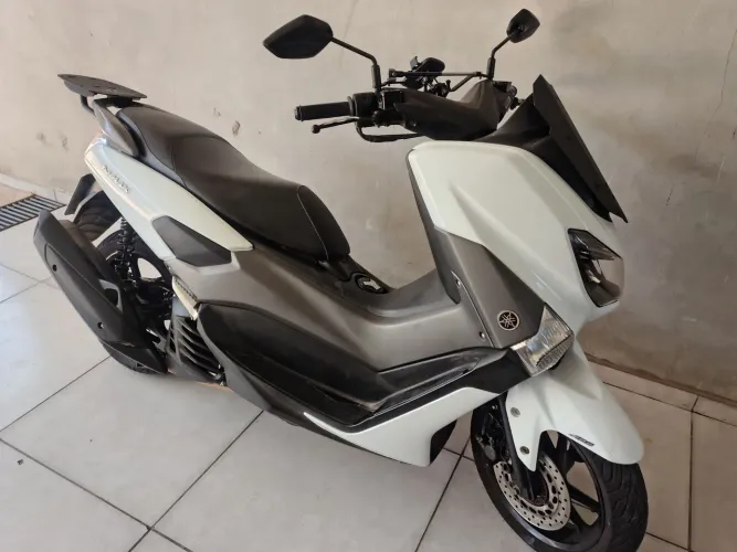 Nmax 160 perfeita