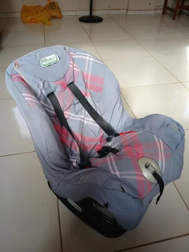 Vendo Cadeirinha para carro!