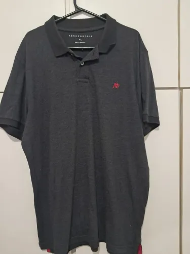 LOTE para brechó. Camisas de marca e 2 sapatos por R$30,00