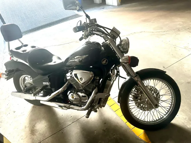 Honda Shadow VT 600 C 2005 - Baixa KM (Preço de Tabela)