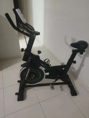 Bicicleta ergométrica profissional
