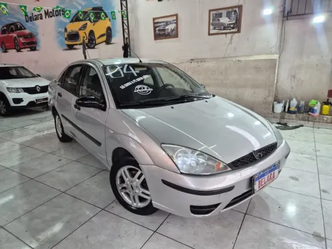 Ford Focus Sedan 2.0 16v/2.0 16V Flex 4P 2004
