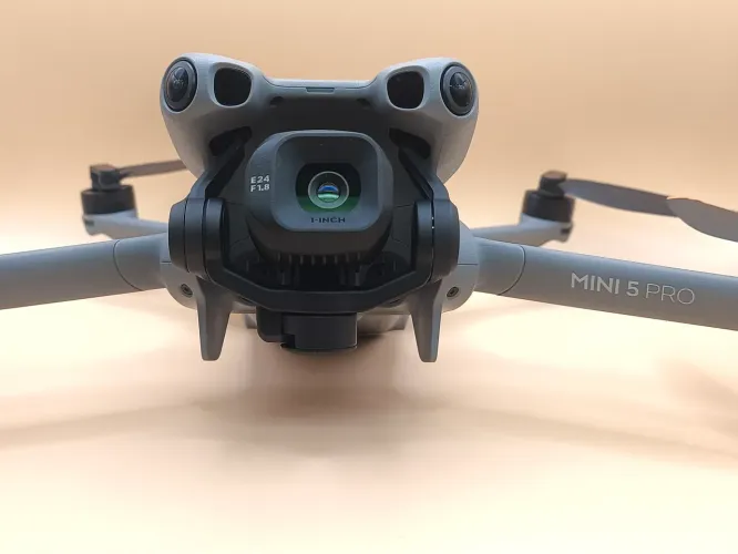 Drone profissional último lançamento! Dji mini 5 pro combo fly more com tela novo ! Com NF