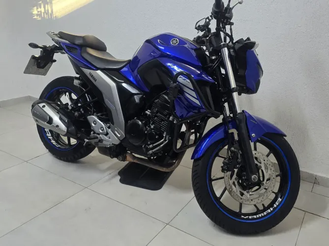 Yamaha Fz25 2022 Azul sem detalhes