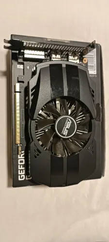 Placa de vídeo ASUS GTX 1050 2 GB funcionando perfeitamente