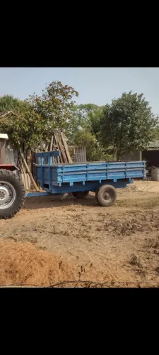 Carreta de trator