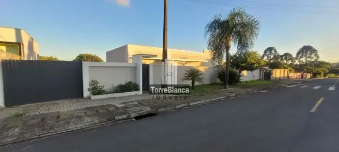 Casa para venda, na Rua Nova Londrina no Bairro Contorno, Ponta Grossa, PR