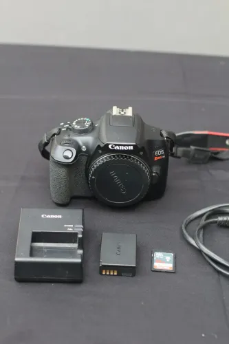 Canon T6