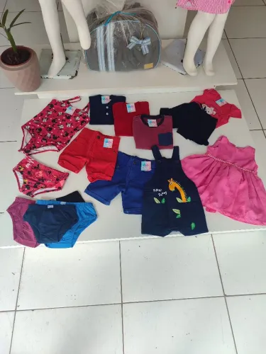 Tablado vitrine expositor pra roupas