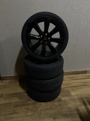 Rodas Mitsubishi Aro 18 com pneus