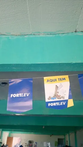 Vende-se uma loja material construção 