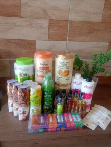 Produtos de cabelo (hidratação, ampolas, ativador de cachos, shampoo e condicionador...)
