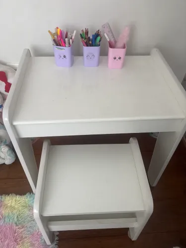 Mesinha para colorir e estudar, estilo Montessori