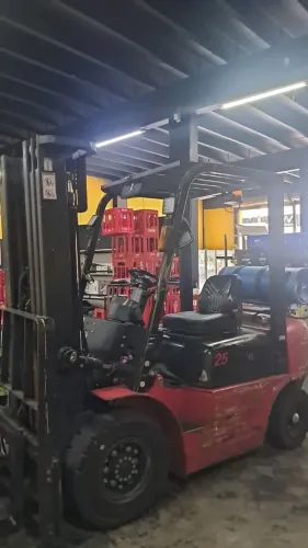 Empilhadeira hangcha 2,5 toneladas