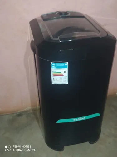 Vende-se essa máquina tanquinho de lavar roupas da marca Latina
