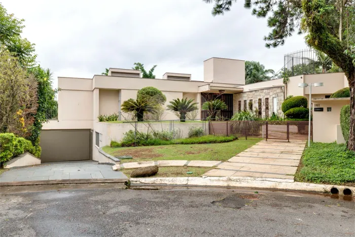 Casa de Vila à venda com 4 suítes em Chácara Flora, São Paulo - SP