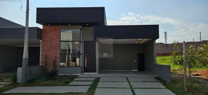 Casa em Condomínio à Venda  Condomínio Reserva Central Parque Botucatu!