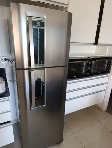 geladeira Electrolux em aço