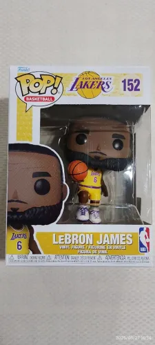 BONECO ORIGINAL FUNKO POP! NBA LAKERS JOGADOR LEBRON JAMES ORIGINAL ZERADO!!!