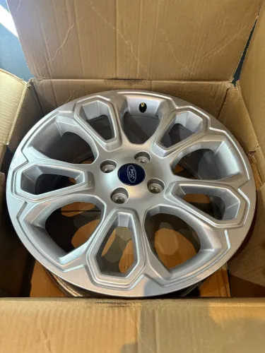 Vende se rodas aro 17 sem pneus 4x108 $2100