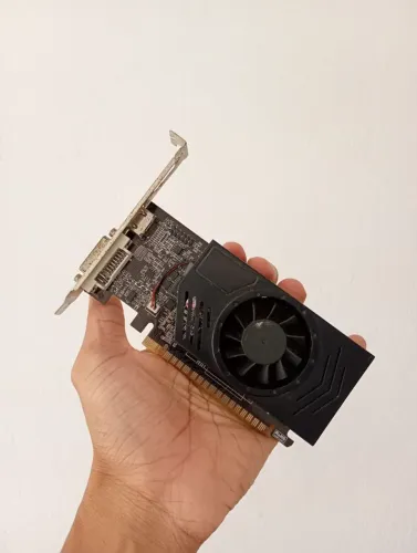 Placa de vídeo NVidia GT 730