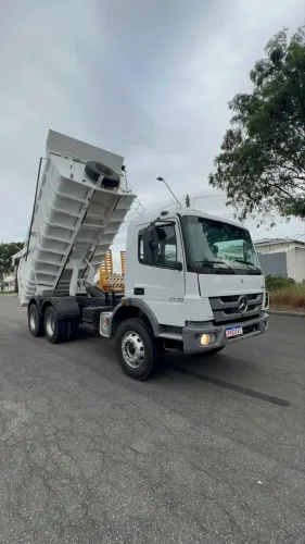 Caçamba Mercedes 2730 - 17m3 - 2016