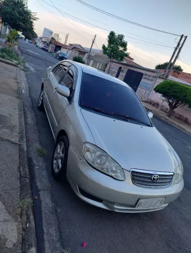 Toyota Corolla XLI 1.6 16V 110cv Aut. 2004