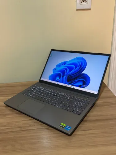 Notebook Lenovo loq i5 12ª, 16 gb, Ssd 512, rtx 3050 6gb, tela 144hz